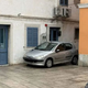 Po koprskih ulicah bežal pred policisti