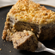 Rahla torta z makom, ki jo pripravite brez prižiganja pečice