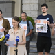Ljubljansko mestno oblast vidijo kot nasprotnika: Spet bodo zbirali podpise
