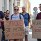 Protest pred ministrstvom za zdravje: "Vzorcem naših otrok grozi propad"