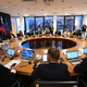 Vlada spreminja postopek izbire najvišjih državnih uradnikov