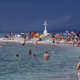 Kaj na plaži Slovence najbolj spravi ob živce?