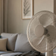 Kam obrniti ventilator, da bo doma prijetneje?