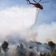 Med gašenjem požara trčila helikopterja, umrla člana posadke