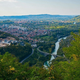 Slovenski kraj, ki navdušuje z naravnimi lepotami in ustvarjalnostjo