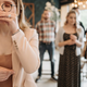 Kako prepoznati socialno anksioznost in premagati strah pred ljudmi