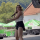 Nika Zorjan v zaodrju popivala z njim ...