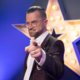 Andrej Škufca pokazal družinski utrinek z morja, vso pozornost je ukradel sin