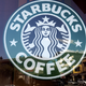 Proti Starbucksu vložena tožba zaradi zavajanja o kršenju delavskih pravic
