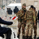 ITALIJA POOSTRUJE NADZOR NA ULICAH: Vojaki bodo prisotni tudi na železniških postajah