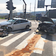(FOTO) Na isti cesti dve nesreči v dobre pol ure in na razdalji nekaj sto metrov. Zakaj je eden od voznikov zbežal?