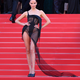 (FOTO) Lepa Rusinja s prosojno obleko v Cannesu ni navdušila: "Grozno, vidimo tvoje intimne dele!"