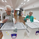 (REPORTAŽA) Nedelja na voliščih: "Seveda je pomembno iti na volitve"