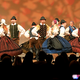 Drevi koncert folklorne skupine: Več kot sto nastopajočih bo s plesom spomnilo na zgodbe iz zgodovine Maribora