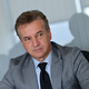 Robert Golob prek televizije izzval premierja: "Janez Janša, ali se upate iti na predčasne volitve?"