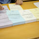 DVK: Volilne komisije ugotovile pet primerov kaznivega dvojnega glasovanja na referendumih 11. oktobra