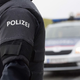 Pijan 21-letnik brez izpita ob poskusu bega trčil v policijsko vozilo