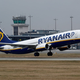 Ryanair ukinja letalske povezave z Dunaja: Kaj je razlog za postopni umik nizkocenovnika?