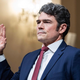 Trumpov človek, ki je odstopil zaradi Irana, zdaj prosi: "Ustavite vojno!"