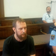 Tožilec je za Hribška, ki naj bi bil pošiljal grožnje sodniku, predlagal skoraj desetletno zaporno kazen
