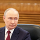 Znanih je več imen, ki bi lahko EU zastopali na morebitnih pogajanjih s Putinom