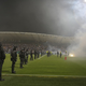 (FOTO) Večni derbi v senci incidentov: Maribor brez Evrope. Kaj so sporočili s policije?
