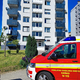 (FOTO) Zaradi okvare dvigala oseba obtičala v dvigalu, sledila je hitra gasilska akcija