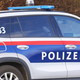 Družinska tragedija pri sosedih: Moški zaradi dediščine ubil ženo in hčerko