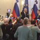 Partnerstvo za razvoj ali prazne deklaracije: V Svobodi in Levici se pripravljajo na košarico Janši, SD čaka vsebino