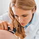 Kako prepoznati nevarna znamenja in kdaj obiskati dermatologa