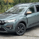 Družinska dacia s hibridnim pogonom