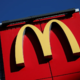 Britanski sindikati McDonald'su očitajo spolne zlorabe zaposlenih