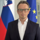 Potujete v tujino? Če se kaj zalomi, uporabite aplikacijo eLastovka