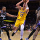 Prva zmaga za LeBron Jamesa: On za 1000 evrov, Luka Dončić za manj kot sto