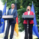 Skrivnostni glasovi za skrajno desnico prinesli vladno krizo
