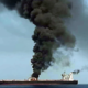 OGNJENI PEKEL V PERZIJSKEM ZALIVU: Supertanker v plamenih, napadeni še dve ladji