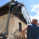 Oče opečen, živali poginile, uničena vsa mehanizacija. Županja obljubila pomoč