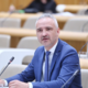 Dialog, operativnost in zdrava kmečka pamet