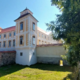 Po nekdanji cesarski cesti v staro mesto s še starejšim gradom
