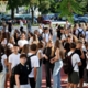 Očiten vpliv zaslonov in družbenih medijev na vztrajno padanje bralne pismenosti