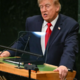Trump se hvali z mirom, a ne izključuje uničenja Irana