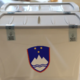 Kdo danes sploh določa, kaj je resnica