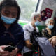 Singapur z denarnimi nagradami spodbuja prebivalce k branju knjig
