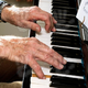 Pri komaj 63 letih umrl eden naših najboljših pianistov