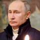 Dva Putinova sodelavca ubita v roku nekaj ur, Putin na pot v spremstvu vojske