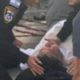 Posneli nesrečo izraelskega ministra, Ben-Gvir nemočno ležal pred objektivi