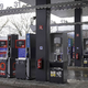 Velika novost pri določanju cen bencina: V Petrolu jim ostro nasprotujejo