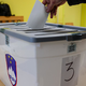 Znane podrobnosti smrti na volišču