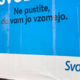 Grozljivo: Na plakat Svobode zopet izobesili truplo živali