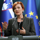Asta Vrečko: svoboda medijev ogrožena – prihaja “digitalni fevdalizem”